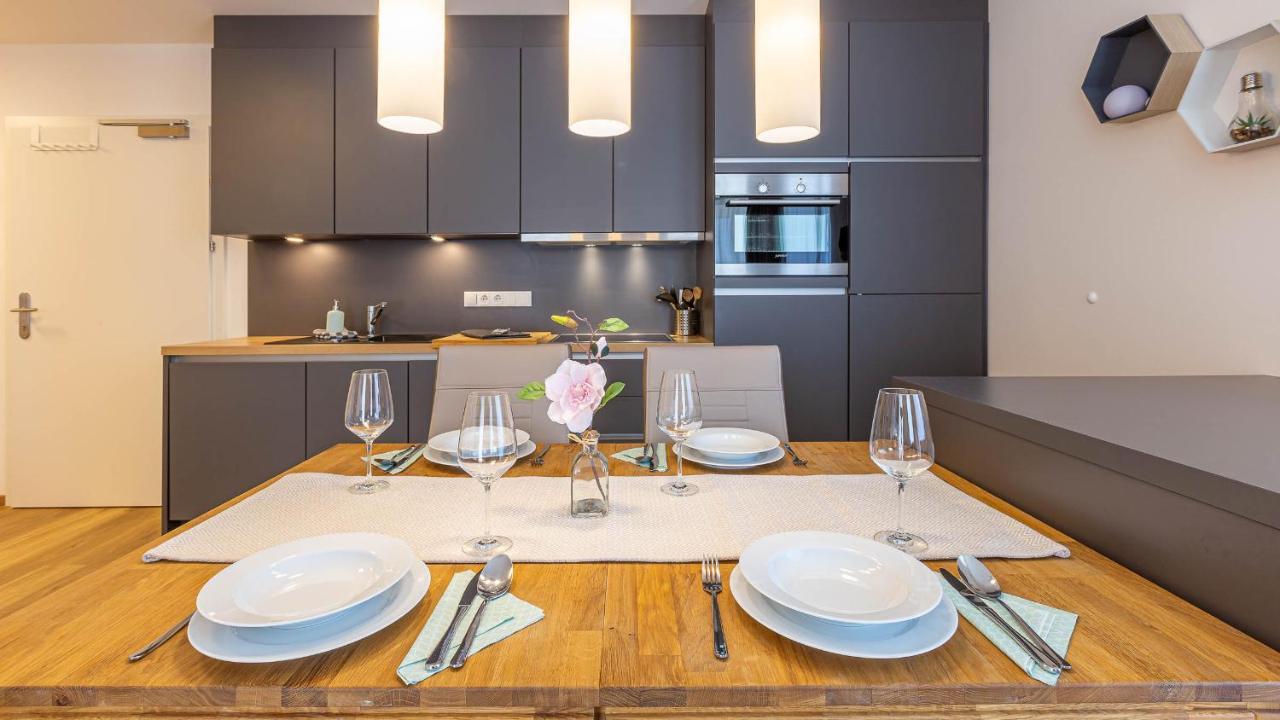 Alpine Appartement Top 3 By Aa Holiday Homes 타우플리츠 외부 사진